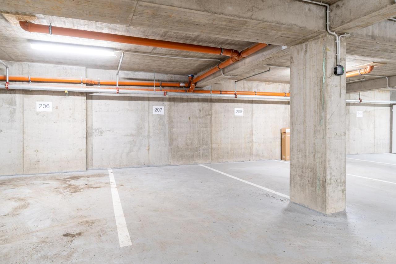 Brand New Two Room Apartment #26 With Free Secure Parking Close To Center Prague Luaran gambar
